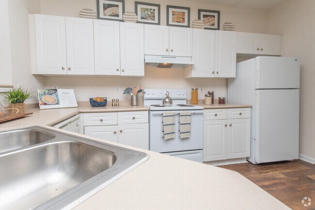 2BR, 2BA - 1252SF - Walden Brook Apartments