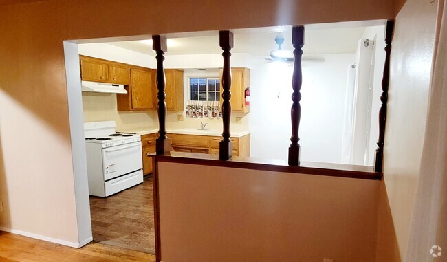 Building Photo - 2229 Hendricks Ave