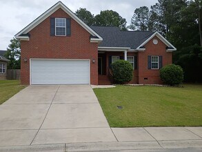 Building Photo - 562 Vintage Pine Dr