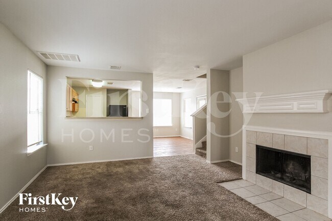 Foto del edificio - 8126 Liberty Point Ln