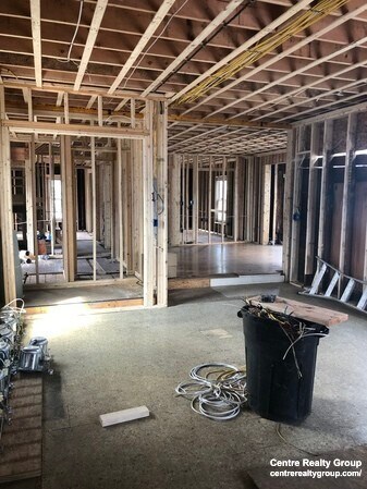 Building Photo - 33 Robbins St