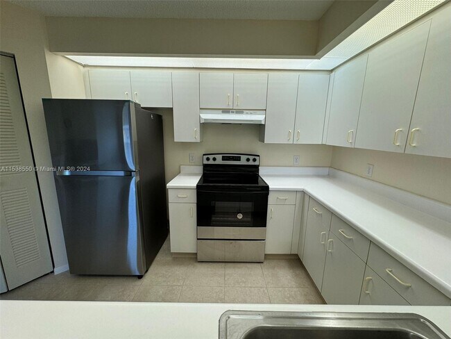Foto del edificio - 1501 SW 131st Way