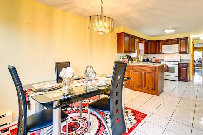 Foto del edificio - 5212 Avery Pl