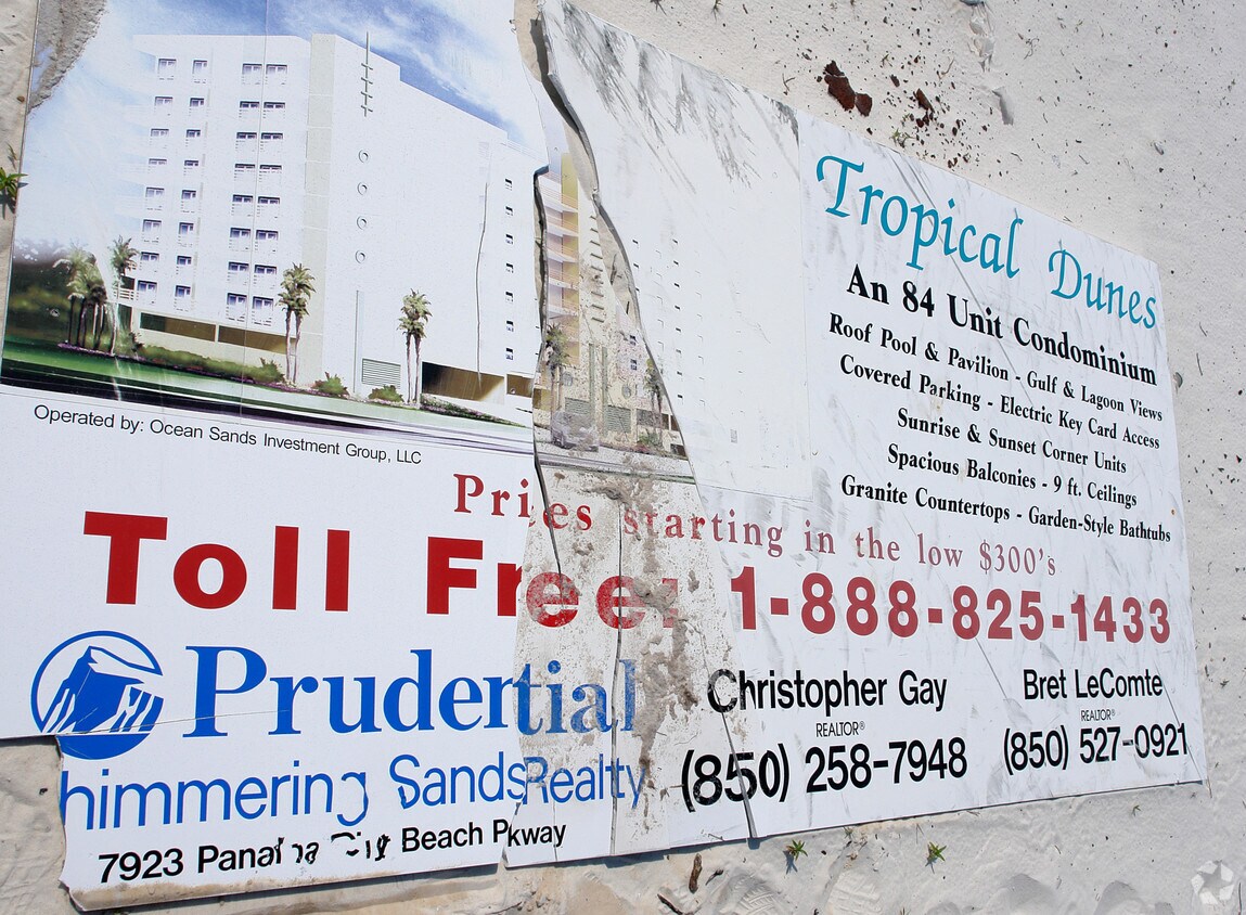 Foto del edificio - 8010-8022 Thomas Dr