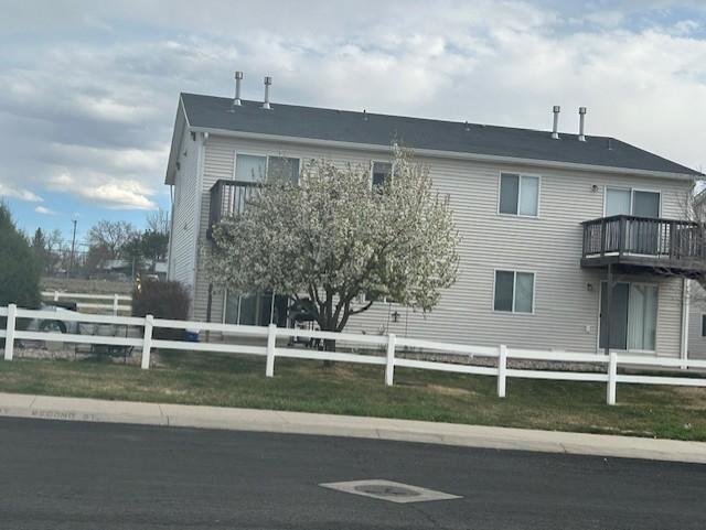 Foto principal - 701 W 2nd St