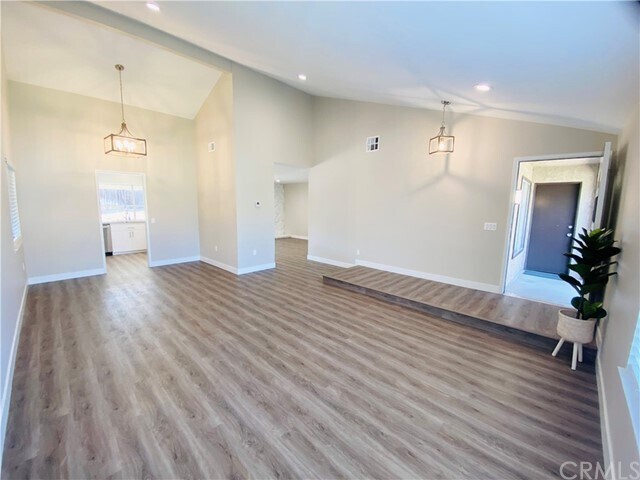 Building Photo - 2860 Gibson St