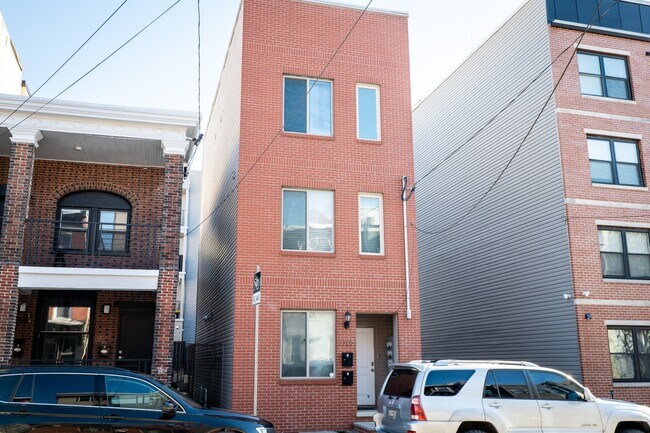 Building Photo - 3708 Haverford Ave