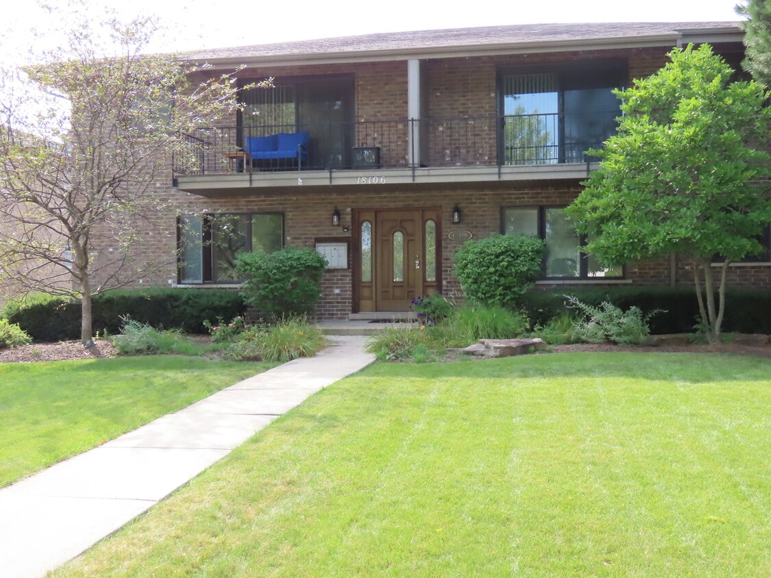 18106 66th Ave Unit 2N, Tinley Park, IL 60477 Condo for Rent in