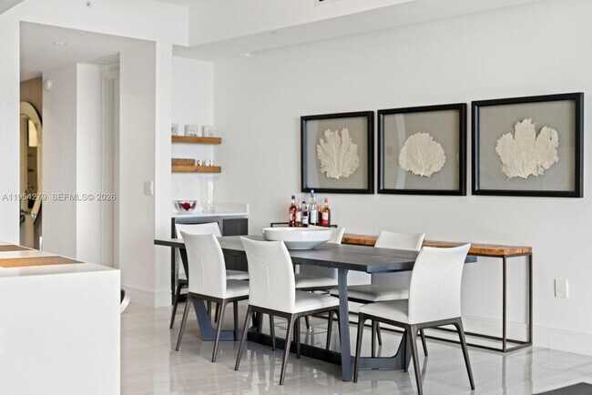 Foto del edificio - 3300 NE 188th St