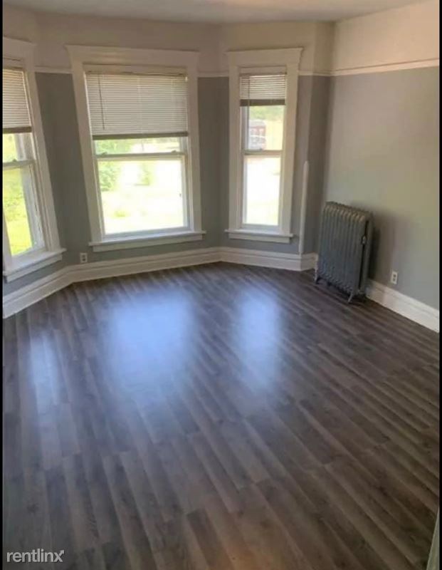 Primary Photo - 3 br, 1 bath Apartment - 6454 S Parnell Ave