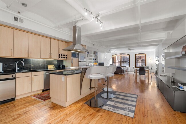 Foto del edificio - 121 Beach St