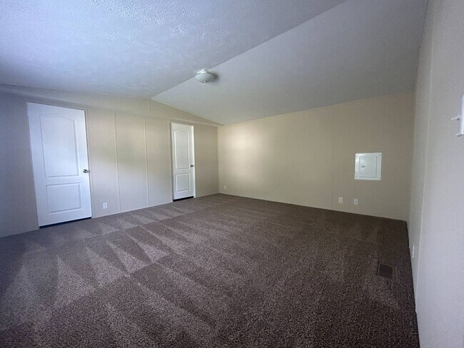Foto del edificio - 783 Amherst Ln