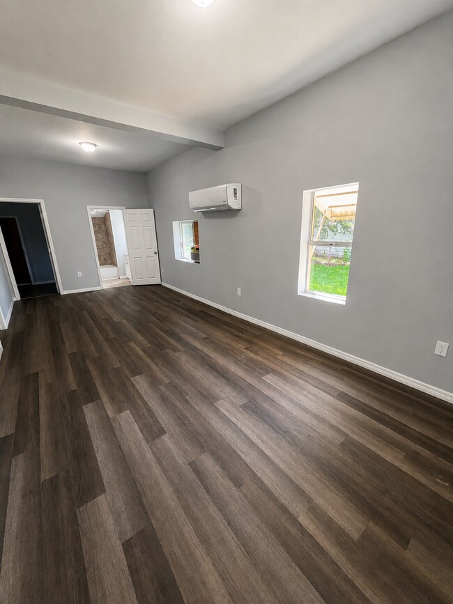 Foto del edificio - 5225 11th St
