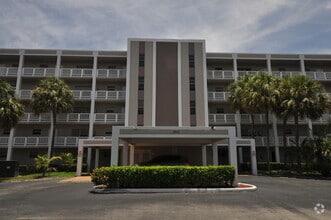 Building Photo - 1225 Riverside Dr