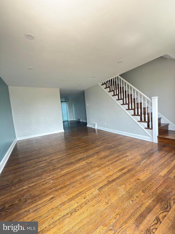 Foto del edificio - 5211 N Springfield Rd