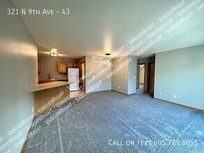 Building Photo - 321 9th Ave