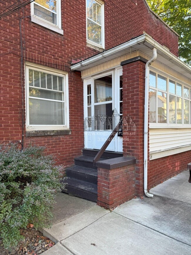Building Photo - 14 Geiger Ave