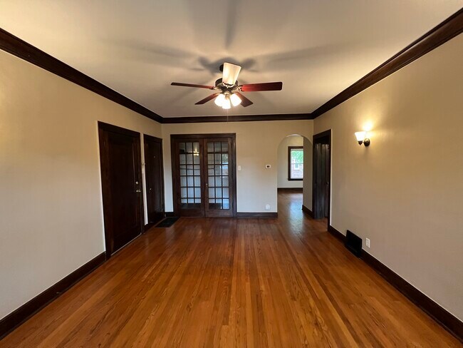 Foto del edificio - 205 E 9th St