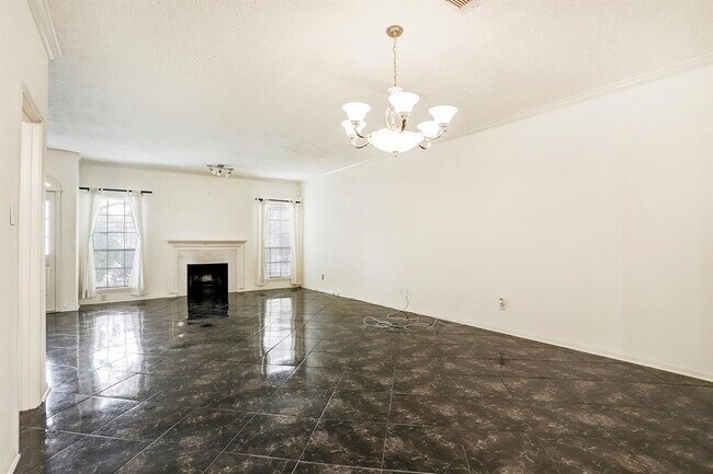 Foto del edificio - 800 Country Pl Dr