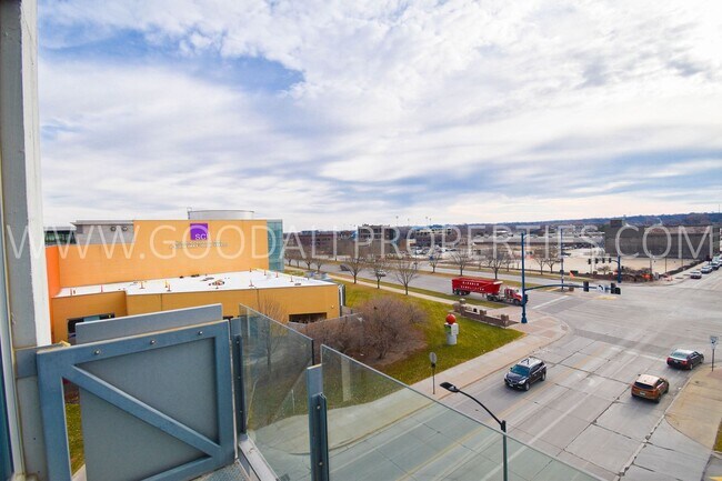 Foto del edificio - One Bedroom Loft Downtown (utilities Included)