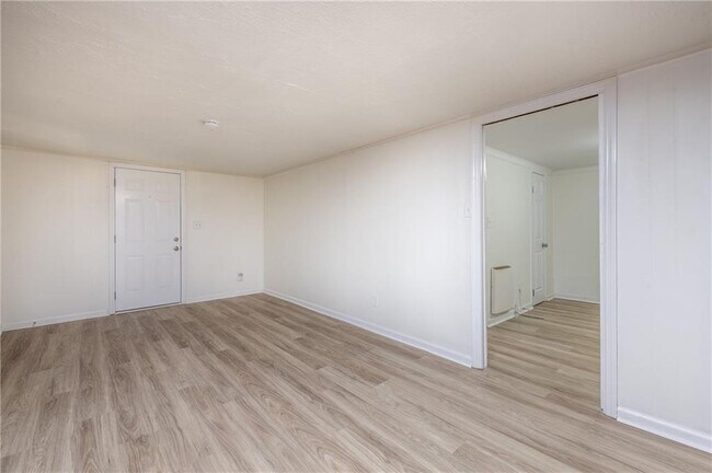 Building Photo - 3454 Rockbridge Rd