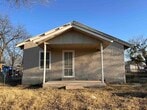 Primary Photo - 611 E Garza St