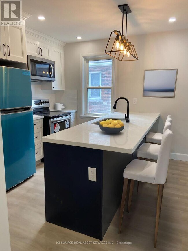 Photo du bâtiment - 277 E 34th St
