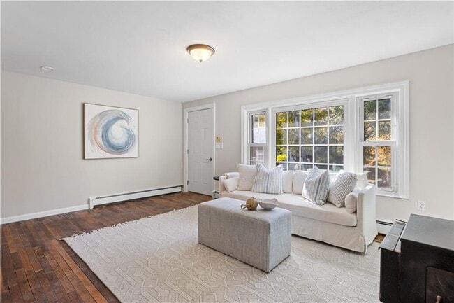 Foto del edificio - 400 Schooner Ave