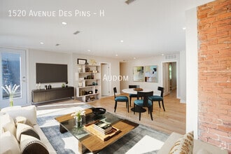 Building Photo - 1520 Av des Pins O