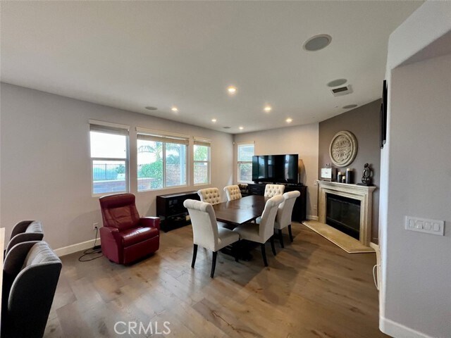 Foto del edificio - 2462 N Avalon Ave