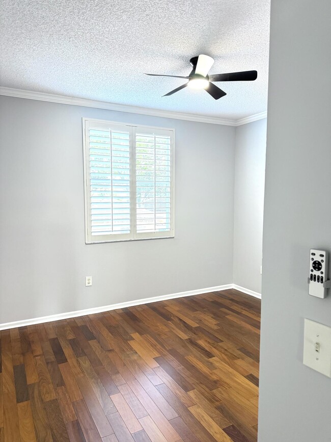 Foto del edificio - 2080 Greenview Shores Blvd