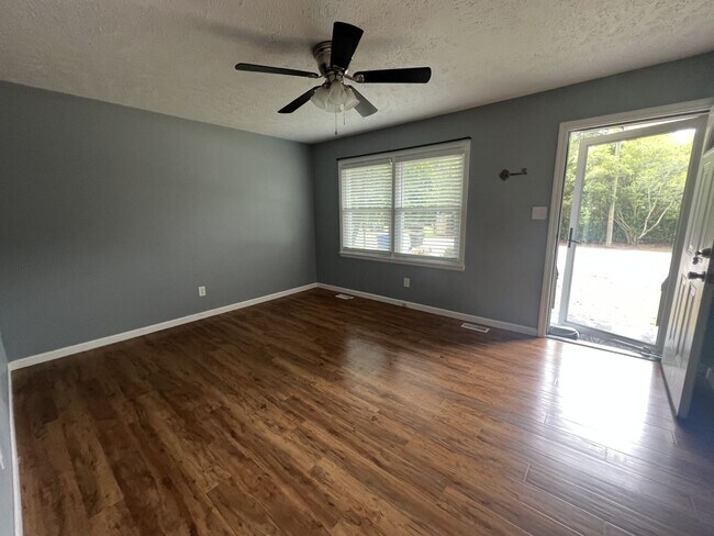 Foto del edificio - 3BD/1.5BTH RENTAL HOME
