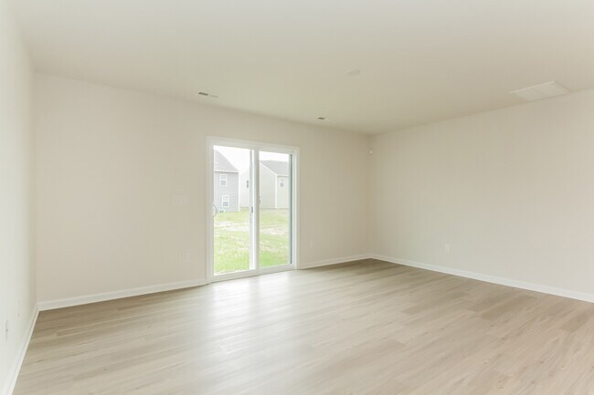 Foto del edificio - 2801 Oldfield Dr