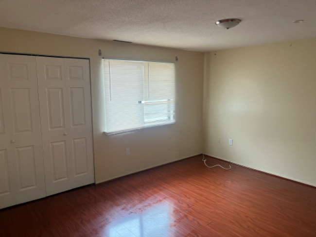 Building Photo - 146 Springside Ave