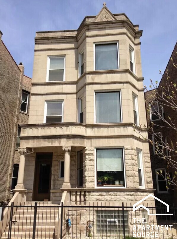Building Photo - 3110 W Fullerton Ave