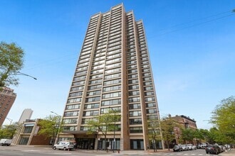 Building Photo - 1850 N Clark St
