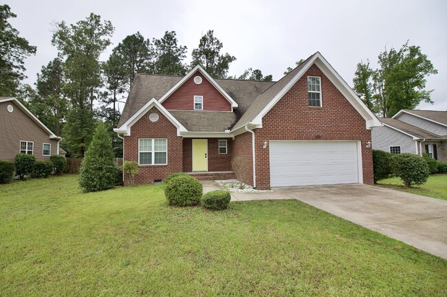 Building Photo - Great 3 bed + bonus house in Aberdeen