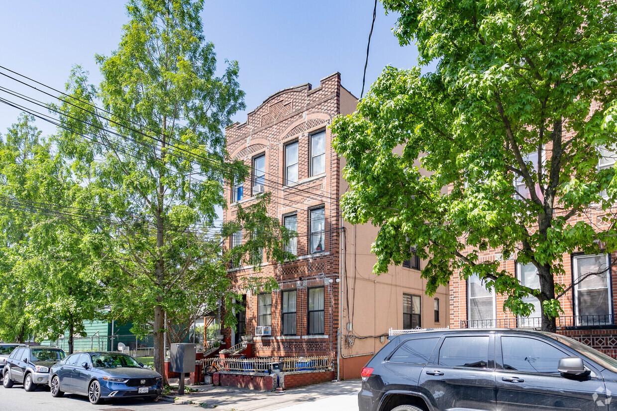 Foto principal - 150 E 55th St