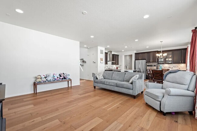 Building Photo - 6543 Coldwater Dr