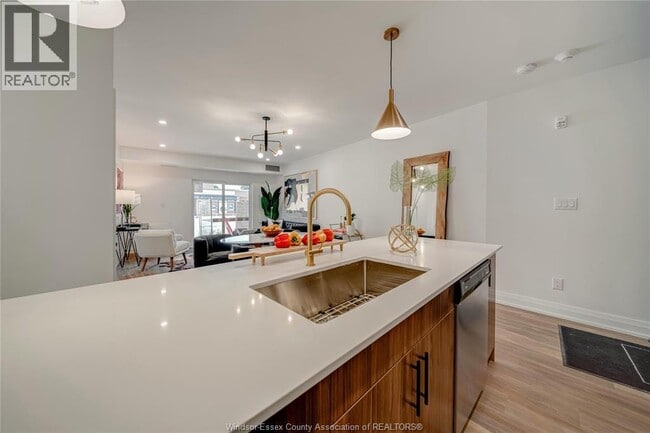 Building Photo - 11957 Tecumseh Rd E