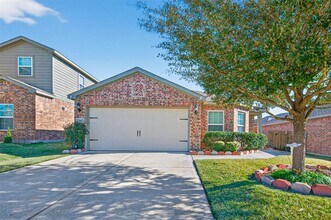 Building Photo - 22615 Harrington Field Dr