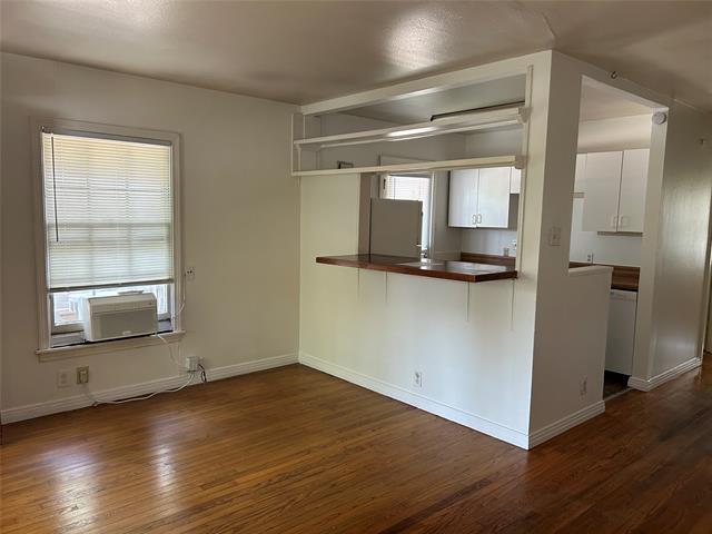 Foto del edificio - 5909 Lewis St