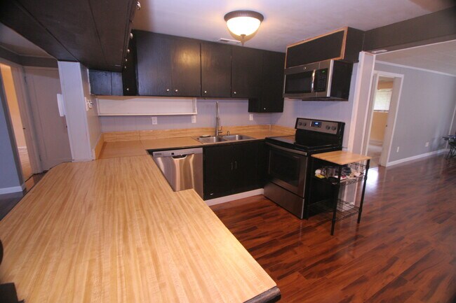 Building Photo - 18036 8th Ave NE