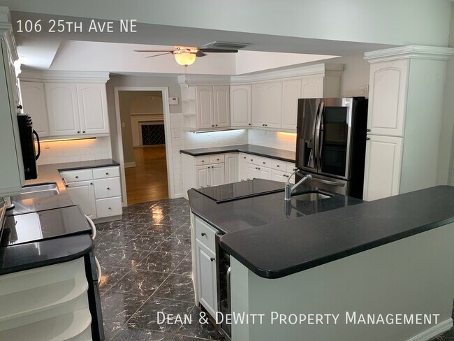 Foto del edificio - 106 25th Ave NE