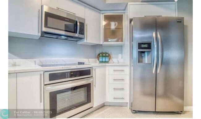 Foto del edificio - 401 SW 4th Ave