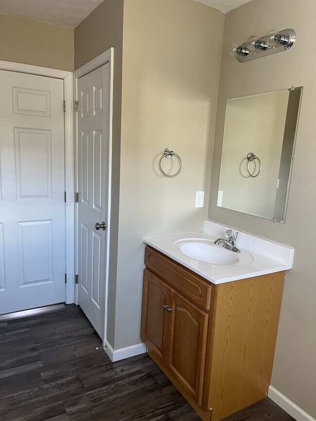 Foto del edificio - 3 bedroom 2 bath single family home