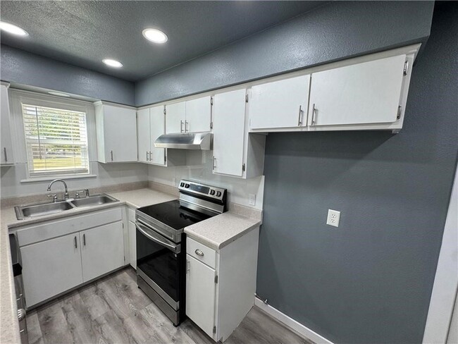 Foto del edificio - 70 N Hunter St