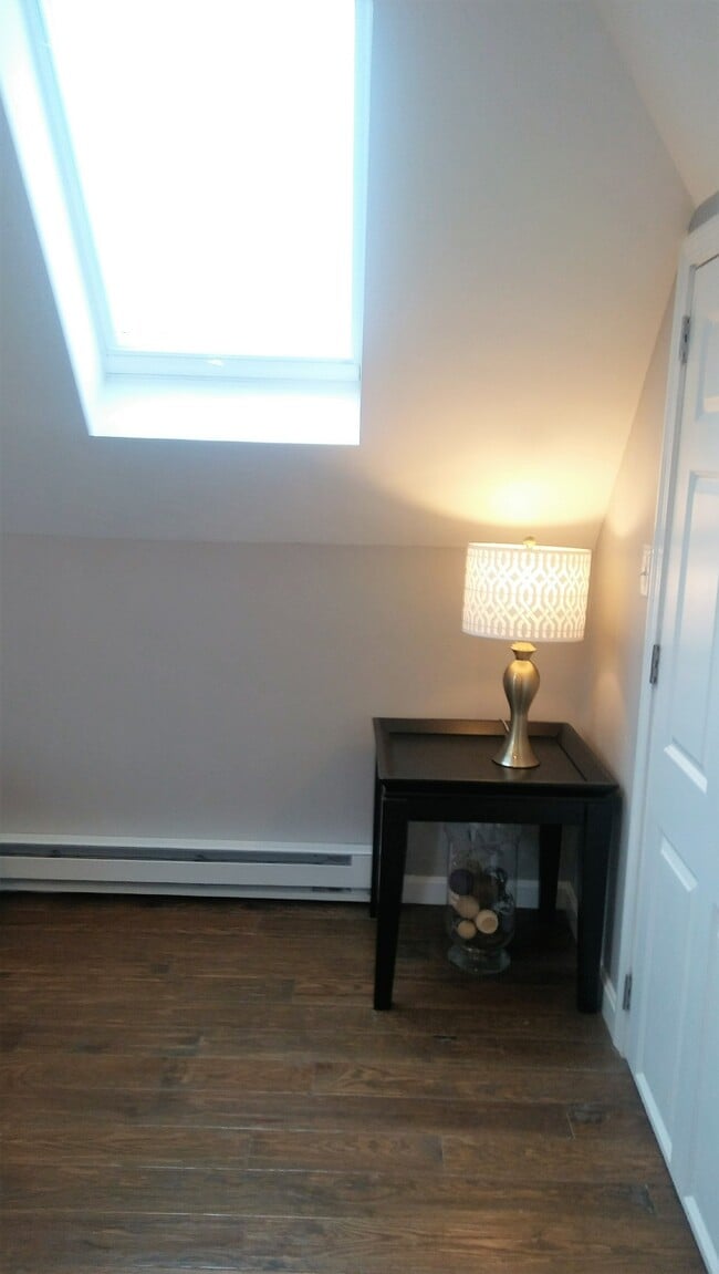 private suite - 6 Boston Ave
