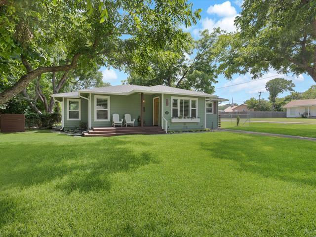 Foto principal - 396 Edwards St