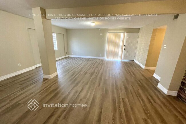 Photo - 4644 N 38th Dr House